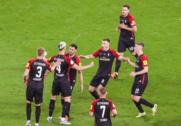 Xem lại Highlight Hamburger SV vs SC Freiburg lúc 01:45, ngày 20/04/2022